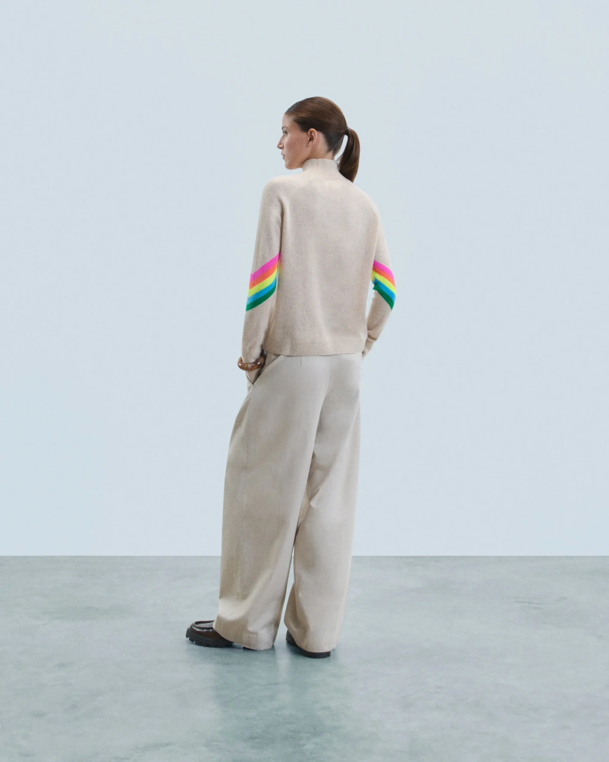 pull_col_montant_bandes_manches_multicolore_lger_3-2.webp Pull Col Montant Bandes Manches Multicolore Léger^FROM FUTURE Discount