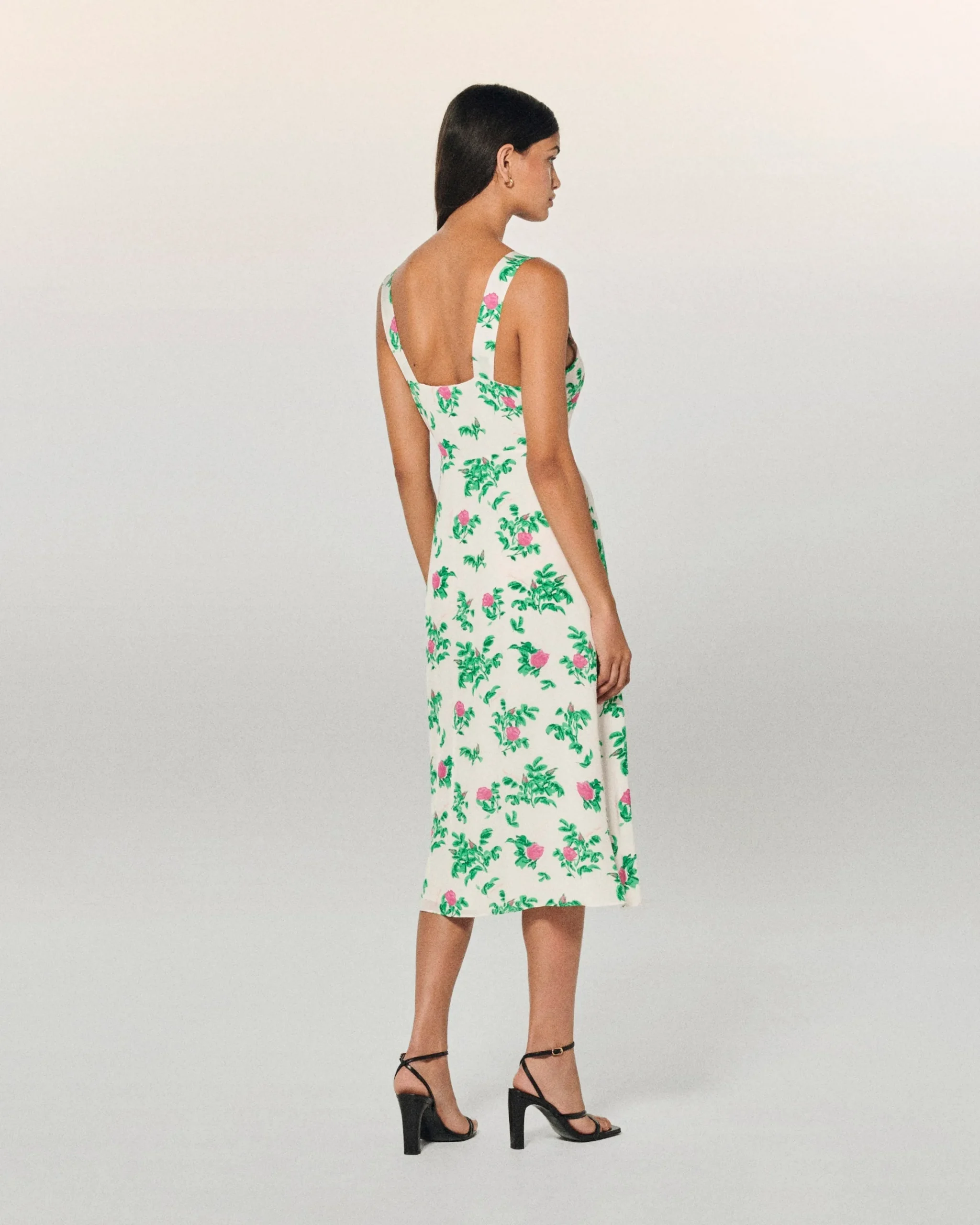 robe_longue_bretelle_leatitia_1.webp Robe Longue Bretelle Leatitia^FROM FUTURE Fashion